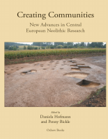 Creating Communities - Daniela Hofmann.pdf